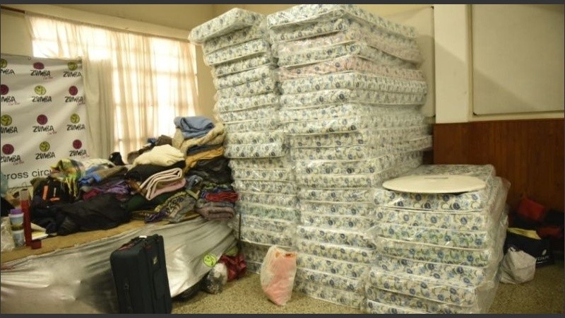 Numerosas donaciones para afrontar el invierno en Rosario.
