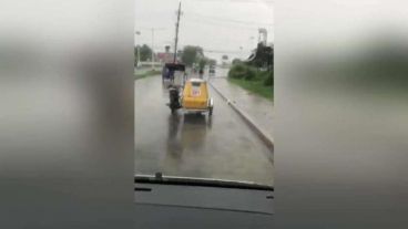 La moto en apariencia sin conductor hizo un trayecto de varios kilómetros.