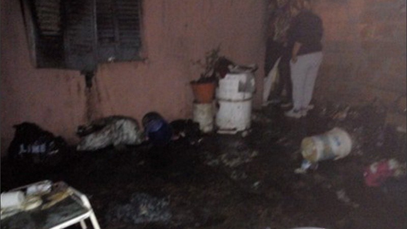 El fuego destruyó todo. 