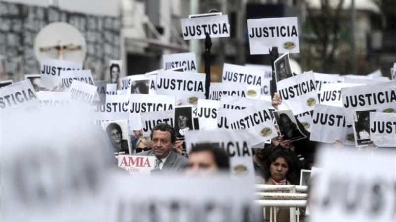 El jueves habrá un acto frente al edificio de Pasteur 633.