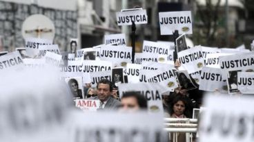 El jueves habrá un acto frente al edificio de Pasteur 633.