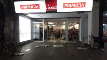 La explosión fue en la peatonal rosarina.