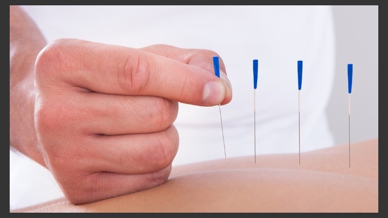 Está prevista una modalidad que contempla el dictado de 4 cursos teórico-prácticos presenciales con contenidos virtuales.