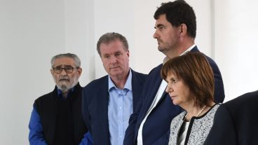 Milman junto a la ministra Bullrich en el anuncio de este martes.