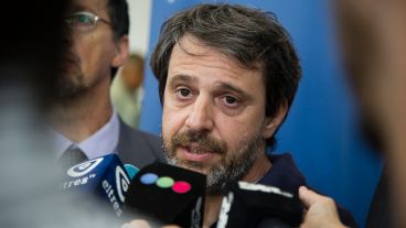 Adentro del auto encontraron todas las pertenencias de la víctima.