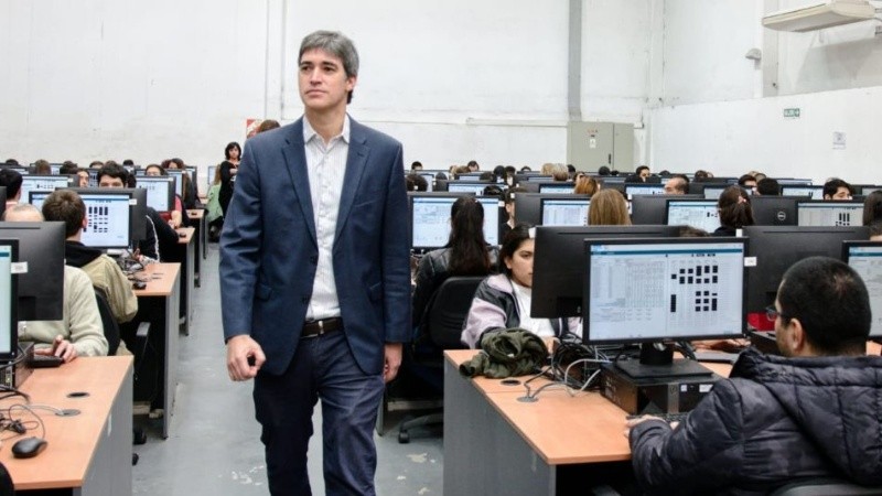 El secretario de Asuntos Políticos e Institucionales, Adrián Pérez, coordinó el simulacro.