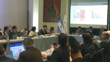 Los representantes de los distintos países, durante la firma del convenio