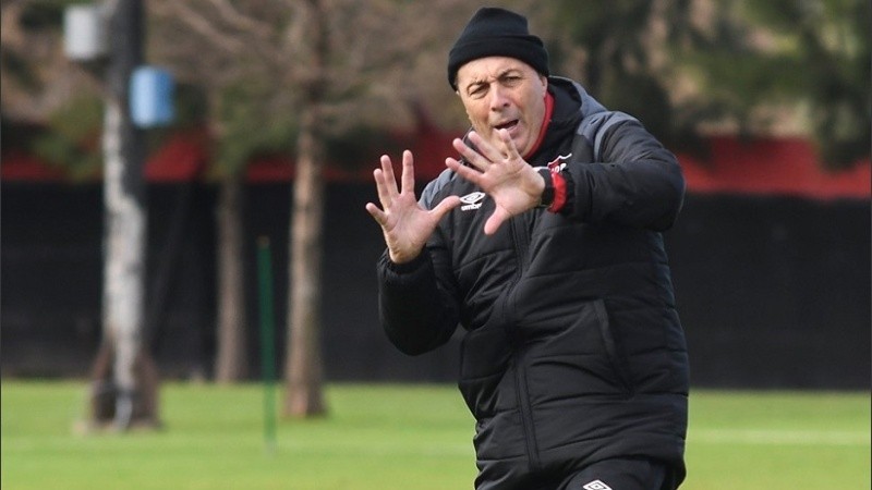 Kudelka aún no define la formación con la que afrontará el estreno.