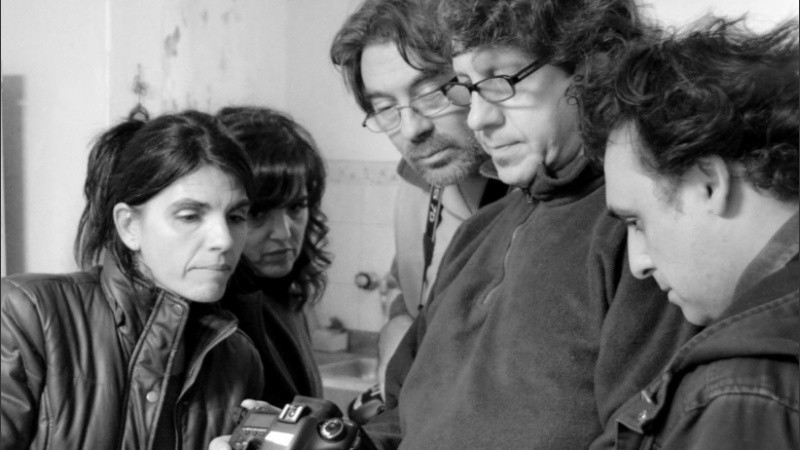 Actrices, actores y director (Perrin) repasan escenas de 