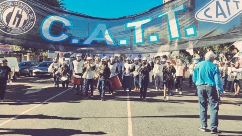 Se espera que dirigentes nacionales arriben al acto de Rosario.