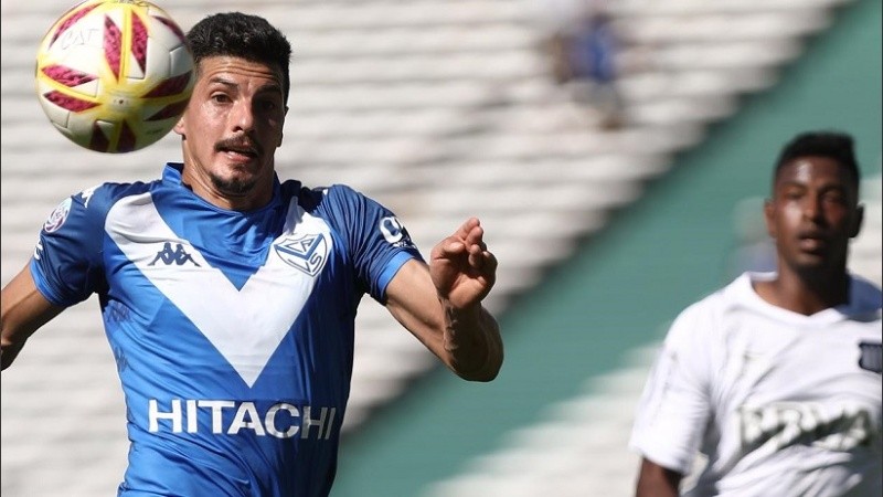 Salinas viene de vestir la casaca de Vélez.