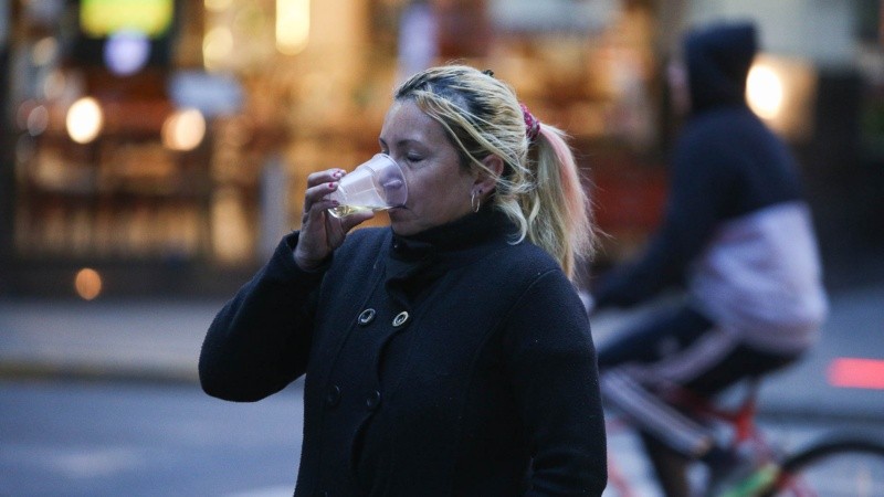 Un vasito de caña para atraer la buena suerte.