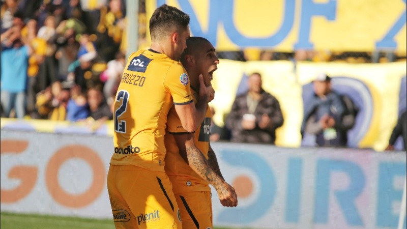 El uruguayo gritó e hizo gritar a toda la hinchada auriazul.