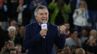 Macri en pleno discurso, este lunes en el club Banco Nación.