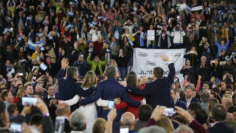 El presidente encabezó el acto en Rosario.