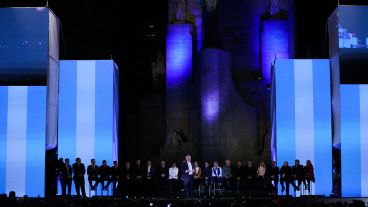 El acto en el Monumento este miércoles por la tarde.