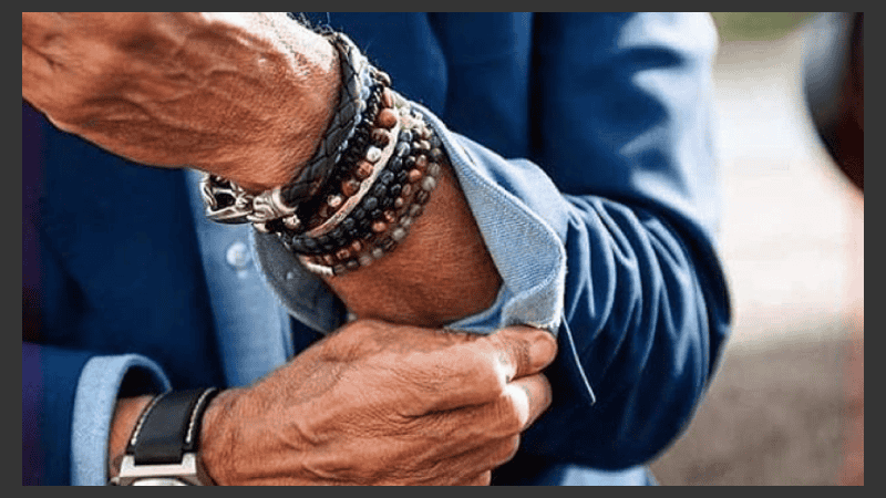 Los accesorios juegan un papel importante cuando se trata de estilo.