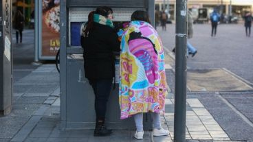 Una frazada encima, una buena opción para salir este martes.