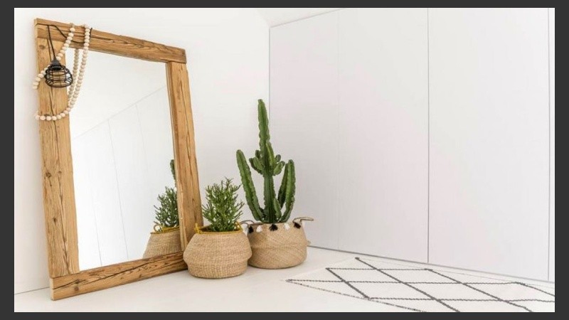 Decorá el ingreso para convertirlo en un espacio práctico.