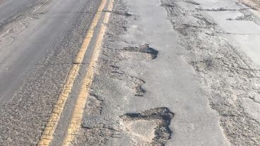 Las imágenes del "calamitoso estado de la ruta 9".