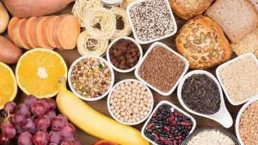 Los carbohidratos y su necesaria presencia en las comidas.