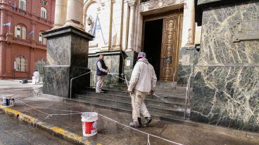 Distintos operarios trabajan desde hace semanas.