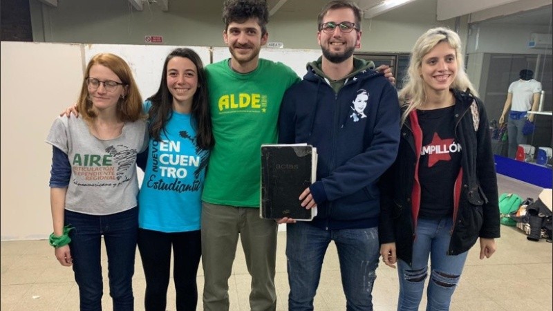 Los integrantes de la nueva conducción. 