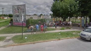 Una bala perdida hirió a un chico en bulevar Seguí y Garzón.