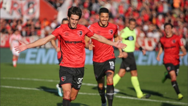 Albertengo volvió a anotar y selló la victoria rojinegra en el Parque Independencia.