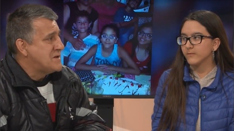 Berenice y su papá este lunes en El Tres.