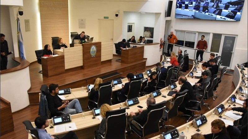 El desarrollo inmobiliario enfrenta a los concejales.