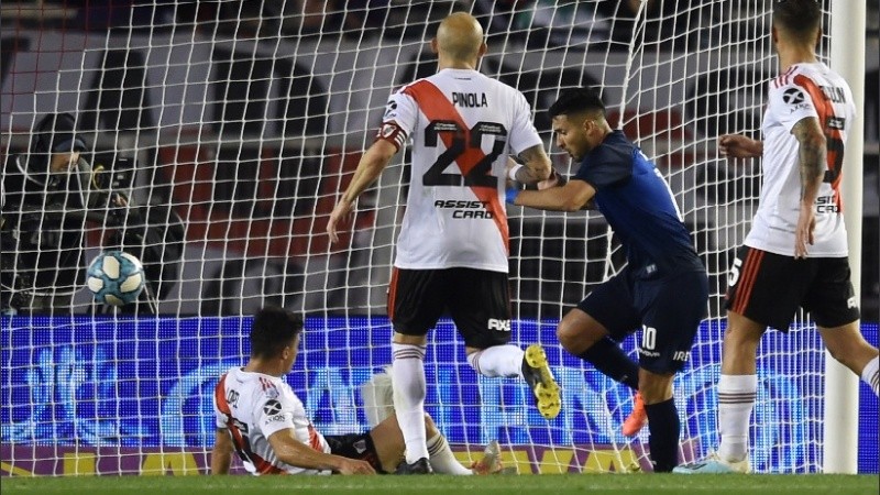 Golazo de Nahuel Bustos.