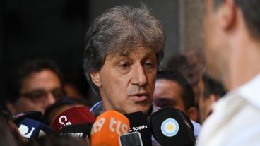 Sergio Marchi pasó por Central para charlar con las partes del conflicto por los sueldos.