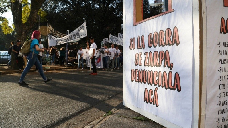 Frente a Tribunales un lugar para denunciar agresión policial.