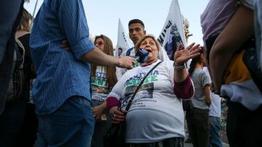 Familiares de víctimas hablaron con la prensa este martes de movilización.