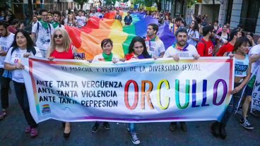 La marcha del orgullo en las calles de Rosario.