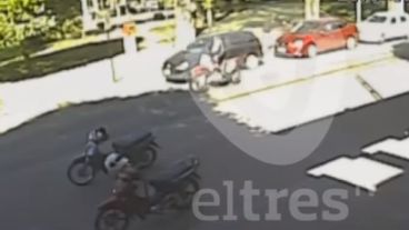 La imagen del asalto frente al banco de zona norte.