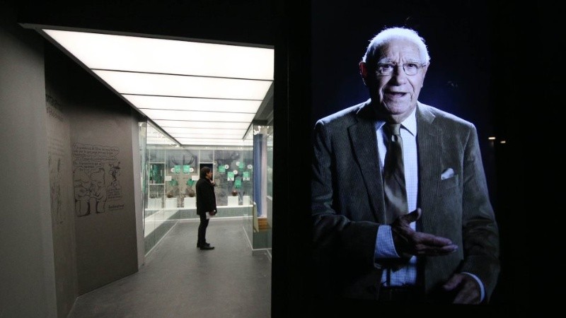 El periodista de Buenos Aires Macaya Márquez presenta el fútbol santafesino.