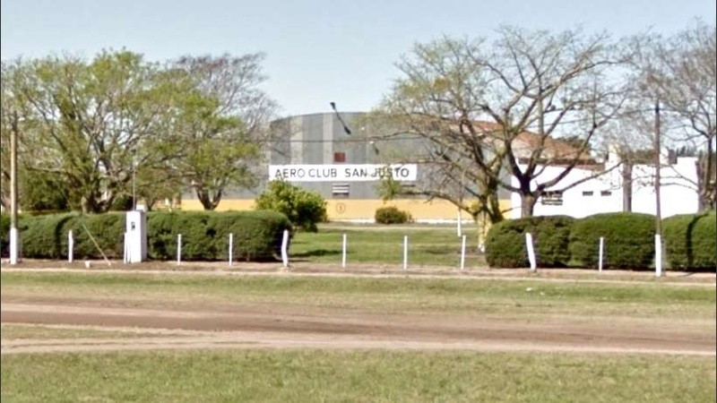 Los delincuentes entraron al hangar del aeroclub local.