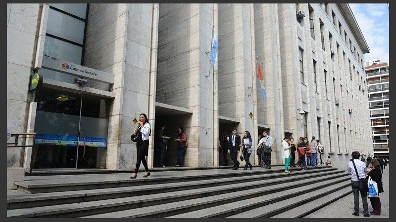 No hay antecedentes de una adopción de este tipo en el país. 