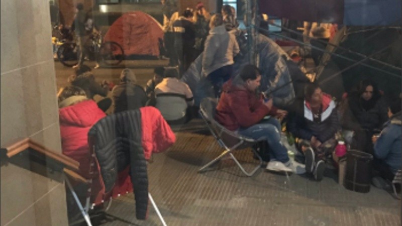 Organizaciones sociales insisten con el reclamo a Stanley. 