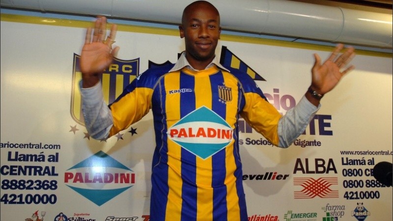 Paulo César Wanchope, el día de su llegada a Central.