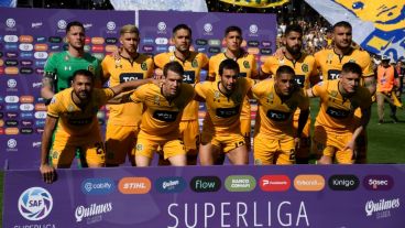 Los once que Cocca mandó a la cancha de entrada.