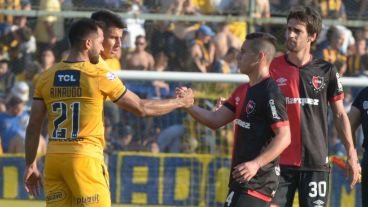 El empate en Arroyito no fue malo para ninguno de los dos.