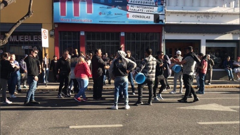 Taxistas hicieron marcha de respaldo a Boix.