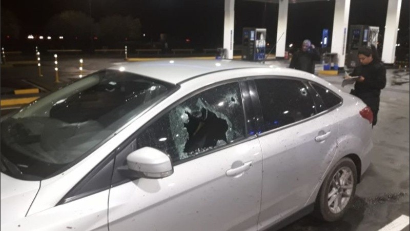 El ataque ocurrió en la autopista Rosario-Buenos Aires.