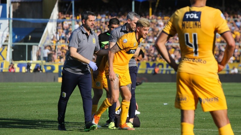 Barbieri y su lesión en el clásico.