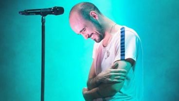 Abel Pintos tiene novia.