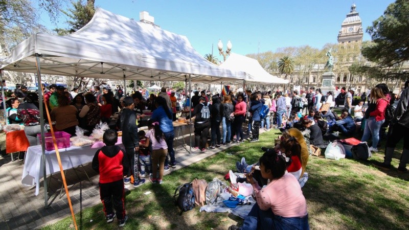 En septiembre pasado, organizaciones mostraron su producción en la plaza San Martín.