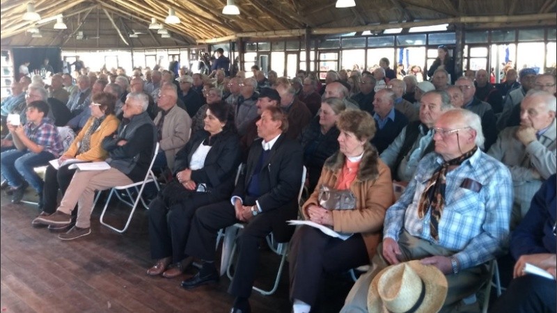 El túnel fue inaugurado bajo el nombre de Hernandarias de Saavedra.